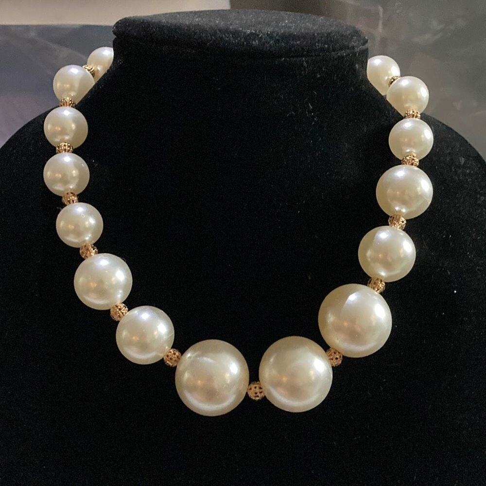 gold tone bead pearl necklace